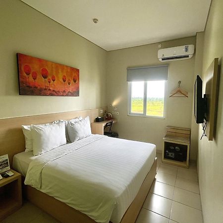 Lemo Hotel Serpong Тангеранг Экстерьер фото