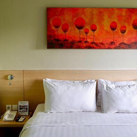 Lemo Hotel Serpong Тангеранг Экстерьер фото