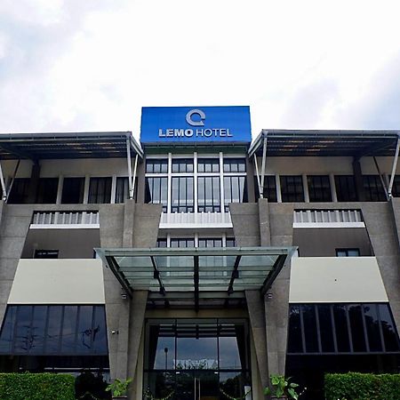 Lemo Hotel Serpong Тангеранг Экстерьер фото
