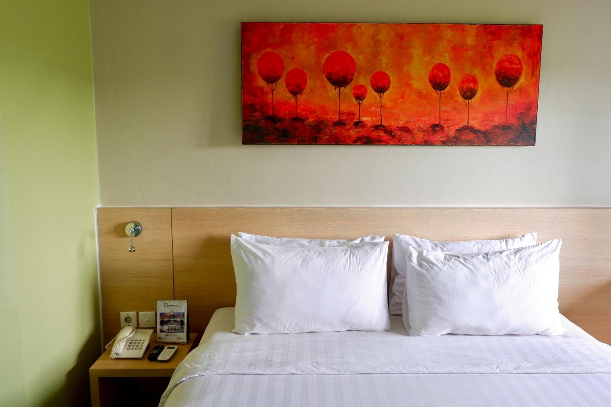 Lemo Hotel Serpong Тангеранг Экстерьер фото