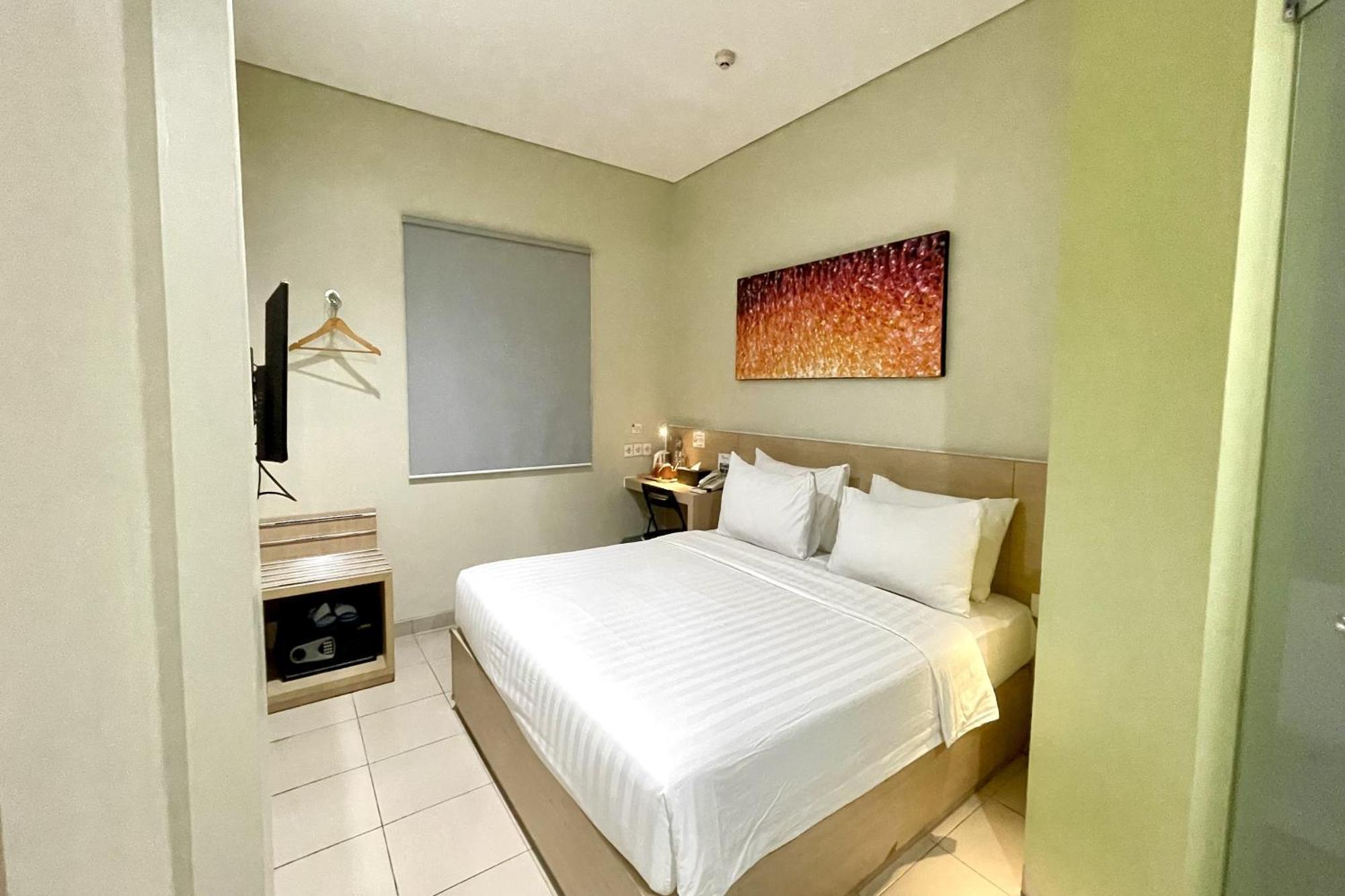 Lemo Hotel Serpong Тангеранг Экстерьер фото